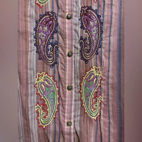 Aratta Button-Up Shirt with Paisley Embroidery and Burnt Out Velvet Back